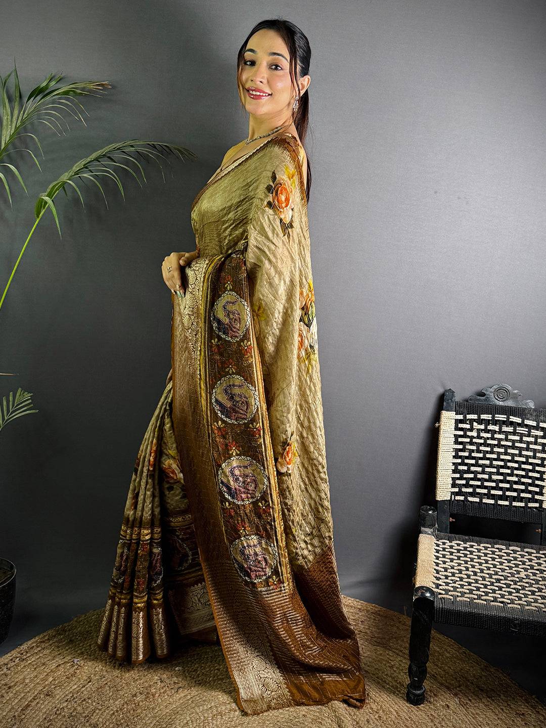 Beige Pure Viscose Digital Print Saree - Image 3